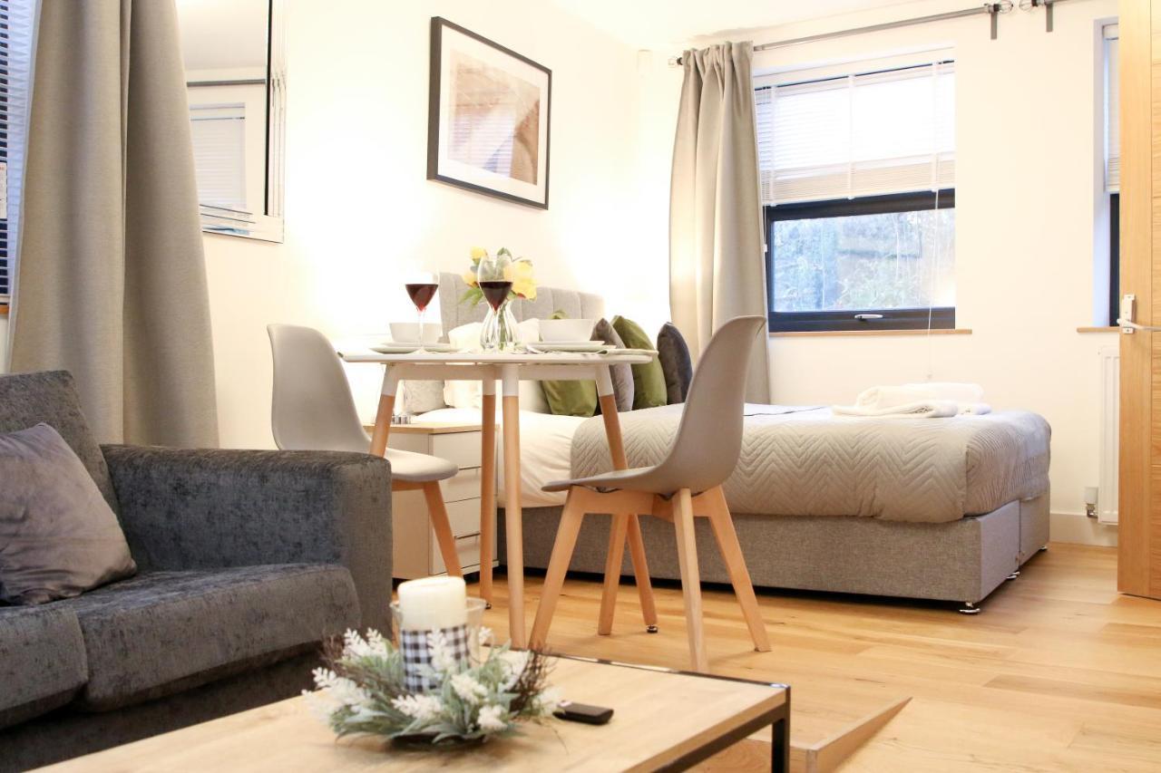 Lovely Studio Apartment With Access For Wheel-Chairs In Sydenham Londres Extérieur photo