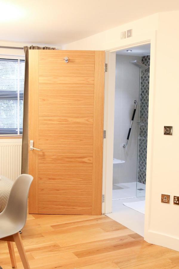 Lovely Studio Apartment With Access For Wheel-Chairs In Sydenham Londres Extérieur photo